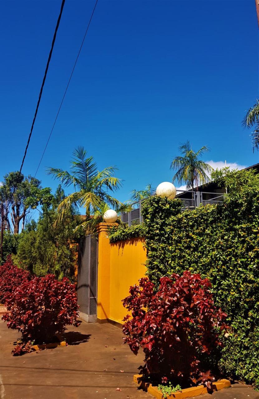 Si Mi Capitan - Cabanas & Habitaciones Puerto Iguazu Exterior photo