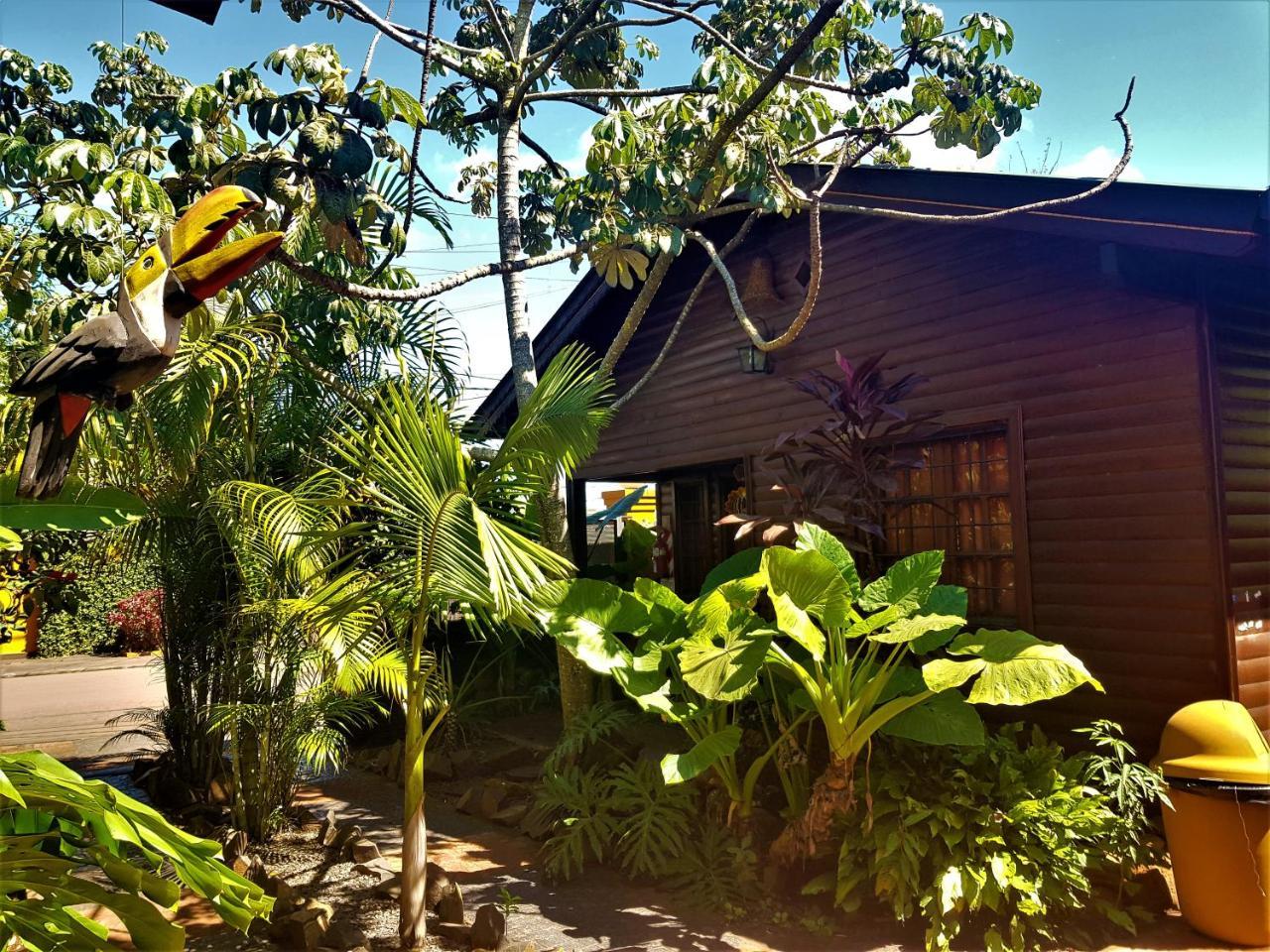 Si Mi Capitan - Cabanas & Habitaciones Puerto Iguazu Exterior photo