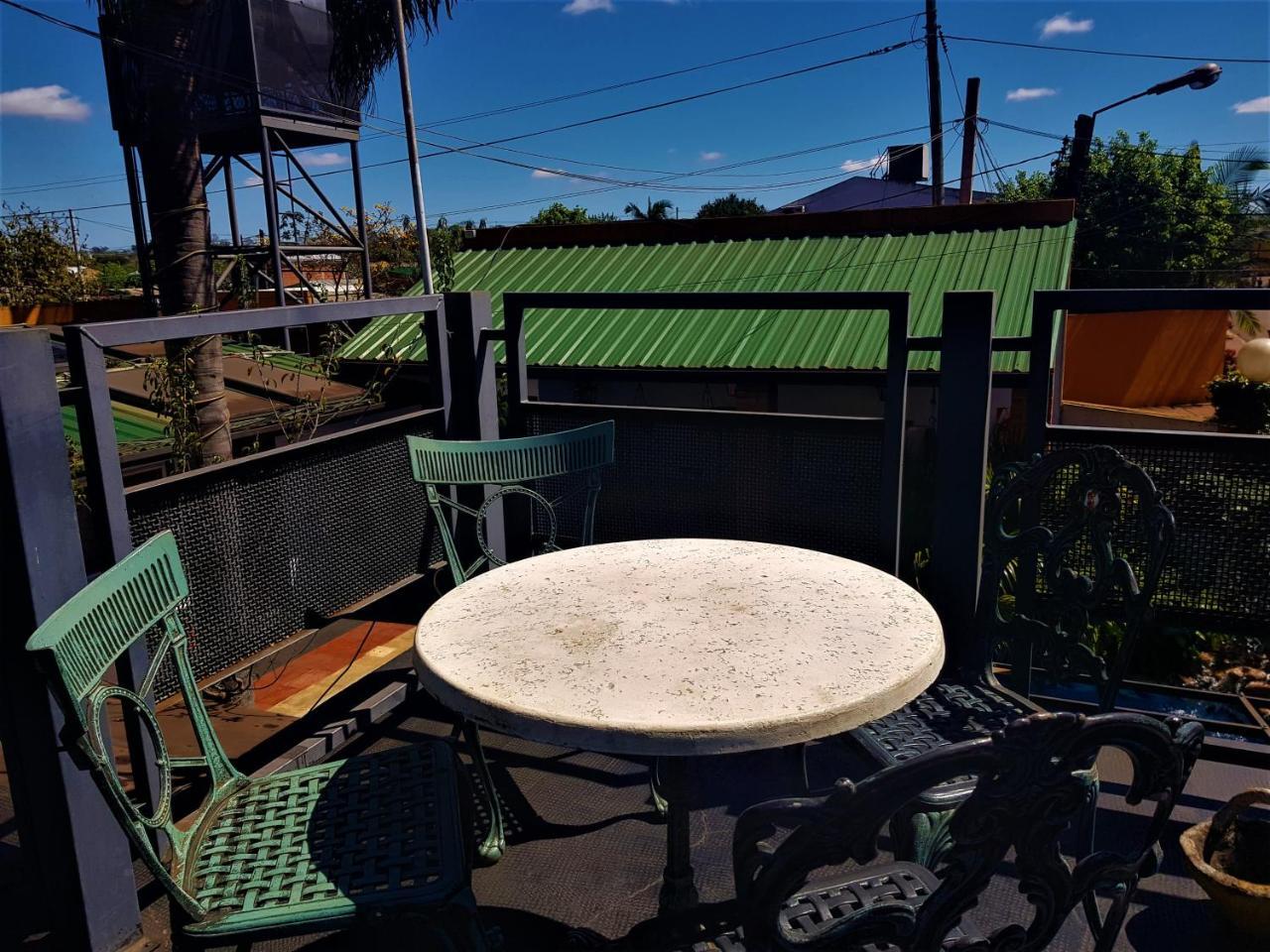 Si Mi Capitan - Cabanas & Habitaciones Puerto Iguazu Exterior photo